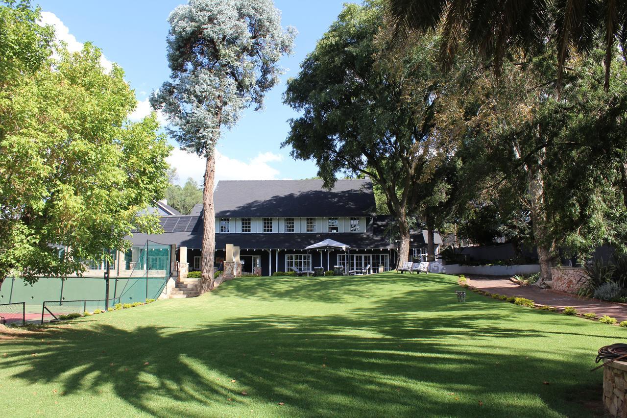 Treehouse On Maple Hotel Johannesburg Exterior photo